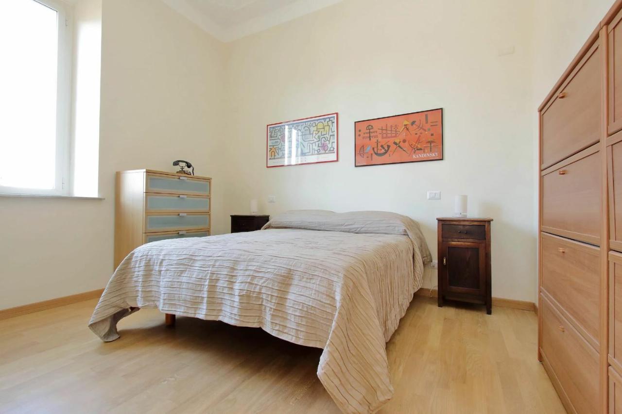 Parioli Bellissimo 2br Con Terrazzo By Halldis Lägenhet *